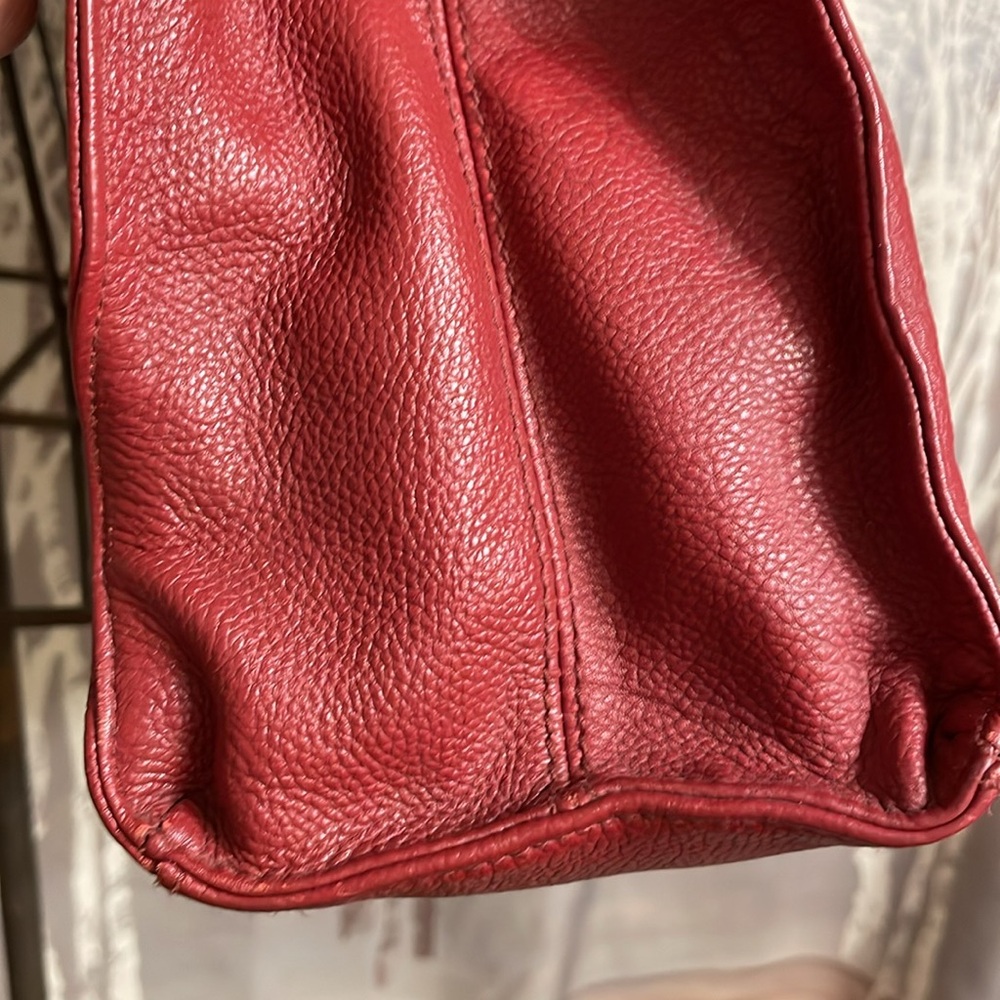 Ellington Large Cranberry Red Leather Tote Bag Four Sections EUC - Picture 7 of 10